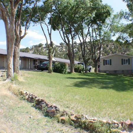 Crimson Hills Motel Parowan Екстериор снимка