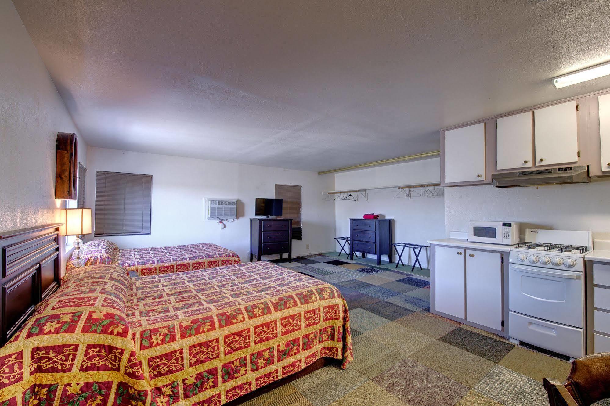 Crimson Hills Motel Parowan Екстериор снимка